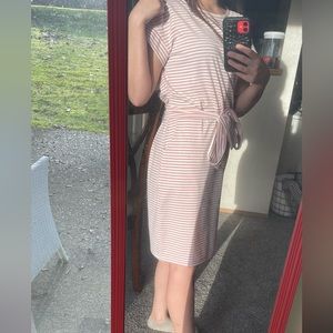 Size S Short Sleeve Tie Dress